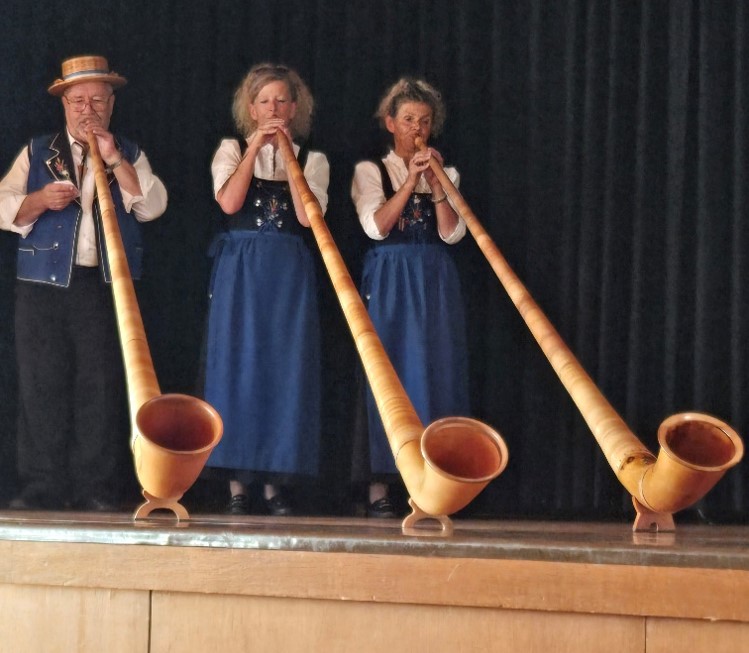 Alphorn2